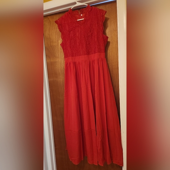 NWOT XL red gown - Picture 2 of 2